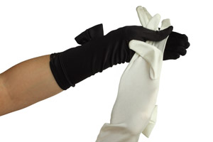 Ein Handschuh ist Pflicht für die Damenhand